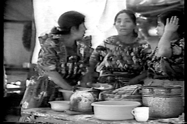 WEAVING THE FUTURE : WOMEN OF GUATEMALA